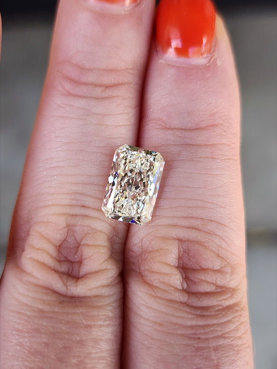 3.36ct Radiant Cut Lab Diamond I/VS2