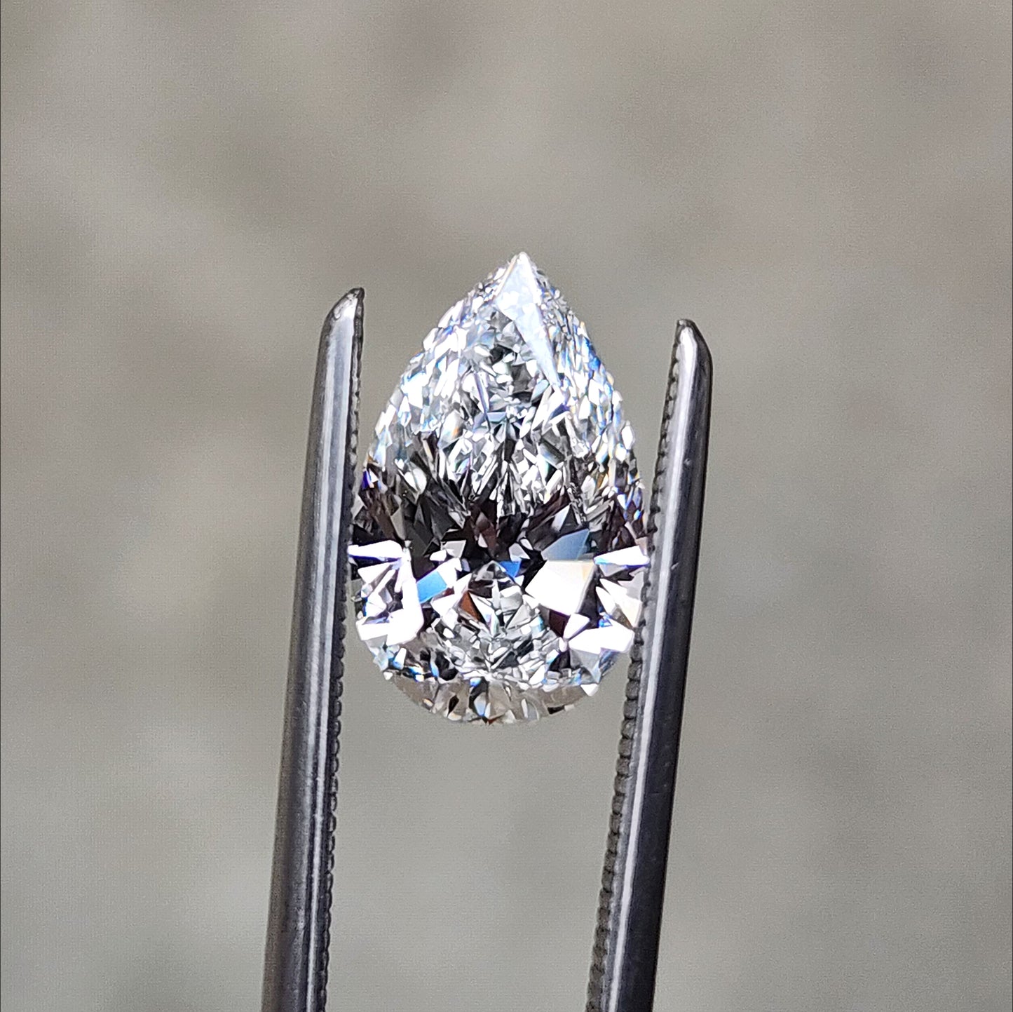 1.39ct D/VS1 pear lab diamond