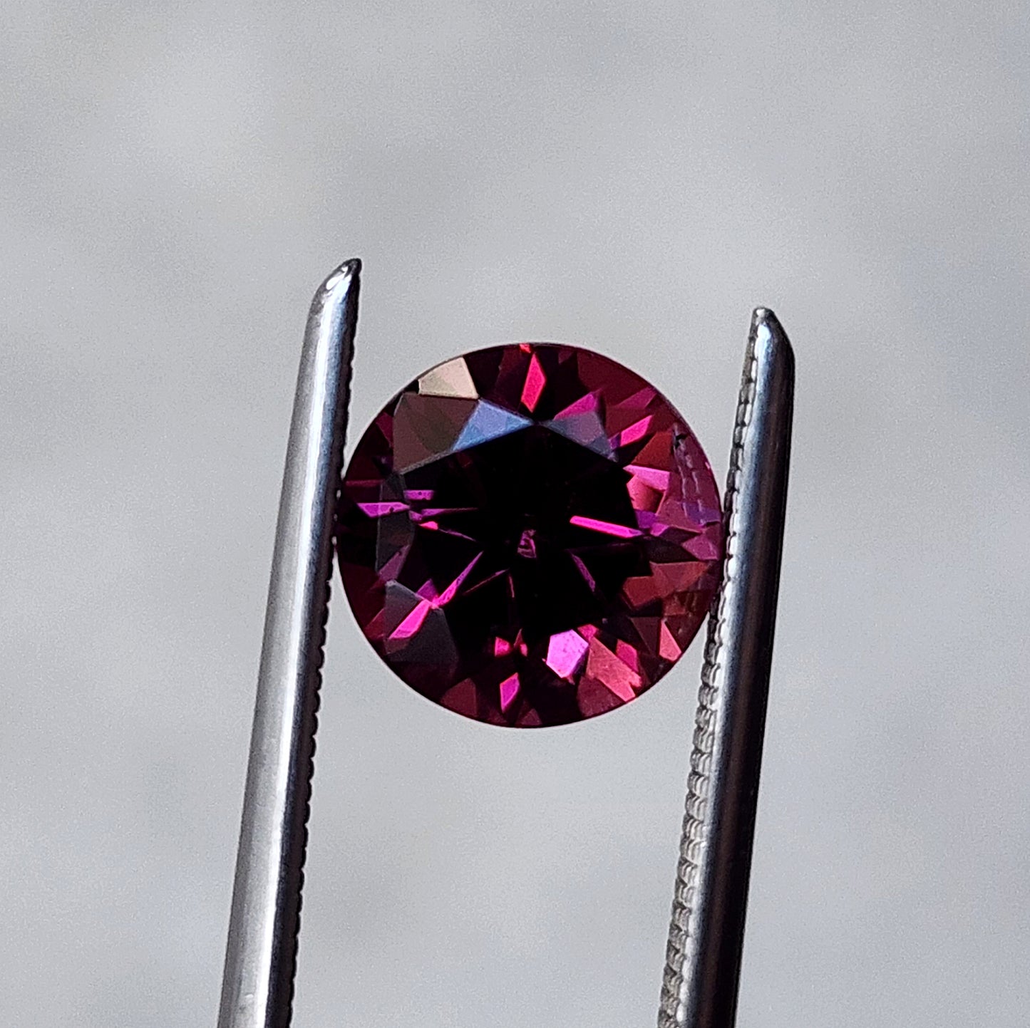 Natural Round Cut Rhodolite Garnet