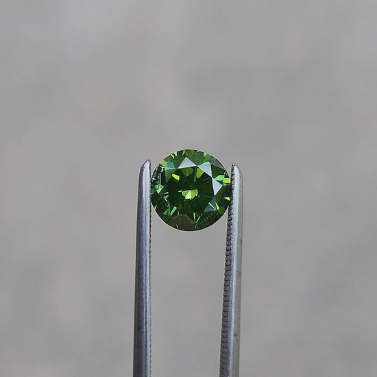 1.09ct Irradiated Natural Green Round Brilliant Diamond