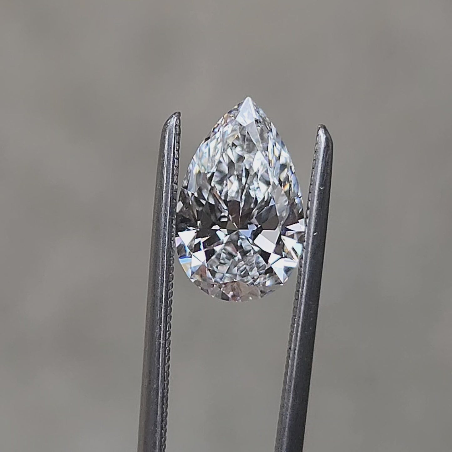 1.39ct D/VS1 pear lab diamond