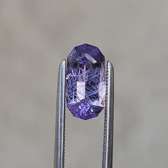 Load and play video in Gallery viewer, 1.42ct Natural Lavender Umba Sapphire Unheated
