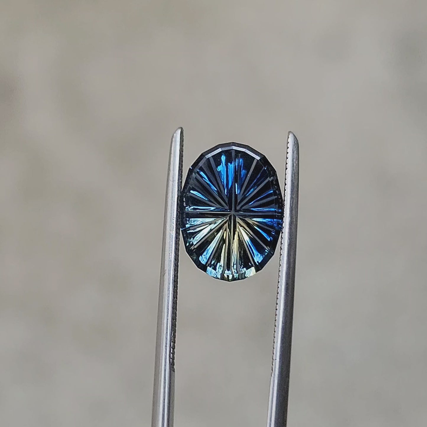 Load and play video in Gallery viewer, 2.15ct Natural Parti Australian Sapphire Oval - Starbrite Cut by John Dyer
