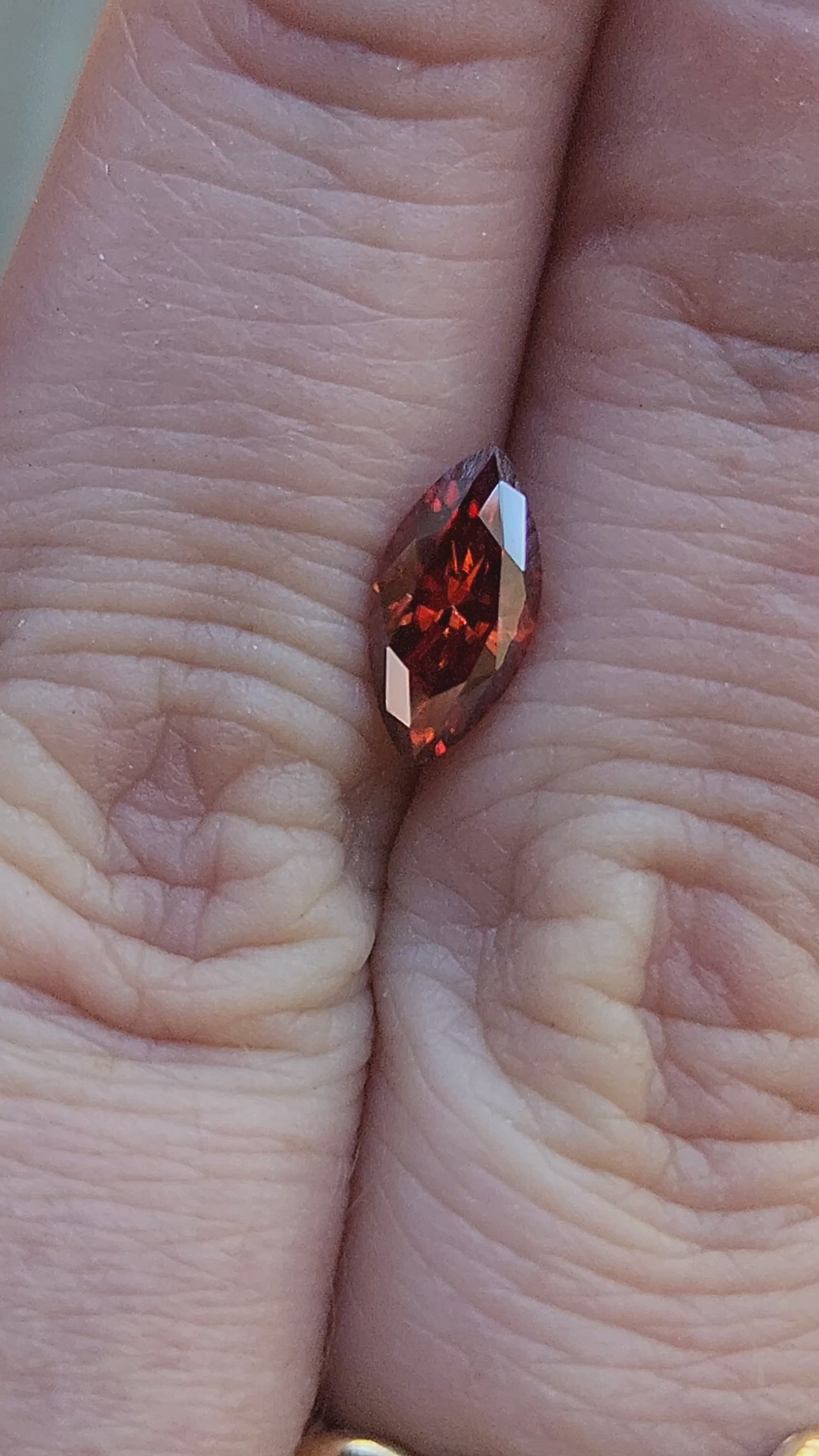 Load and play video in Gallery viewer, 1.01ct Red Moissanite Marquise 10x5mm
