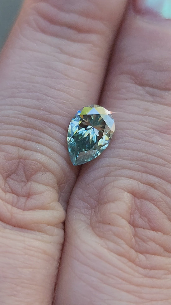 Load and play video in Gallery viewer, 1.46ct Pear Seafoam Moissanite 9x6mm
