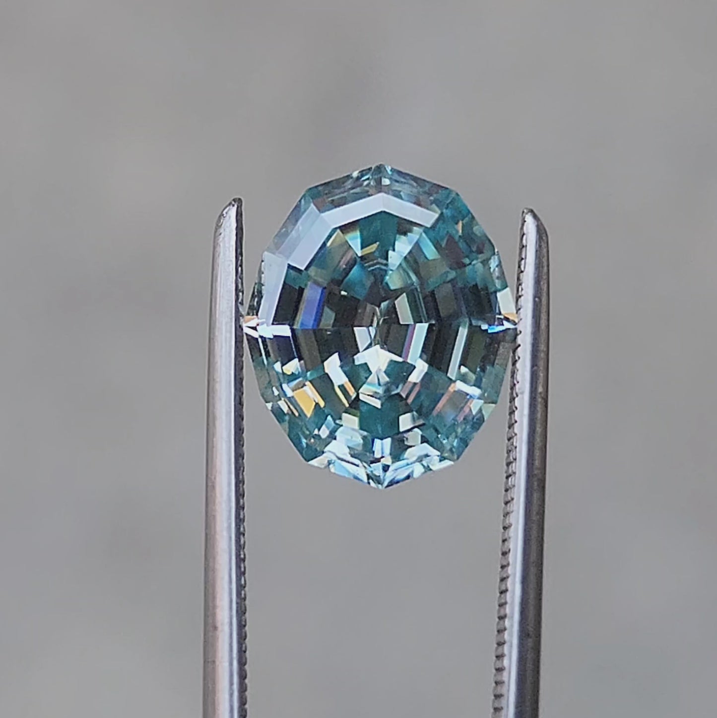 10x8mm Seafoam Step Cut Oval Moissanite