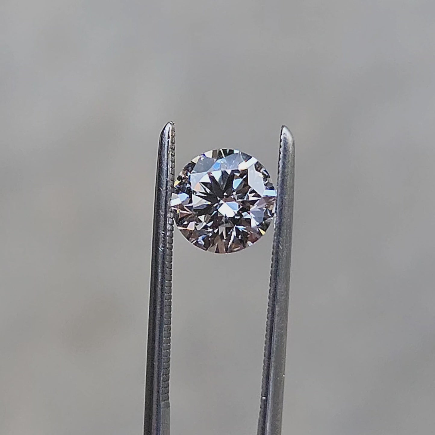 1.13ct round brilliant lab diamond