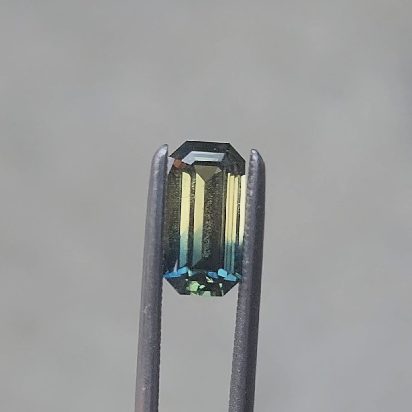 1.29ct parti sapphire rectangle 