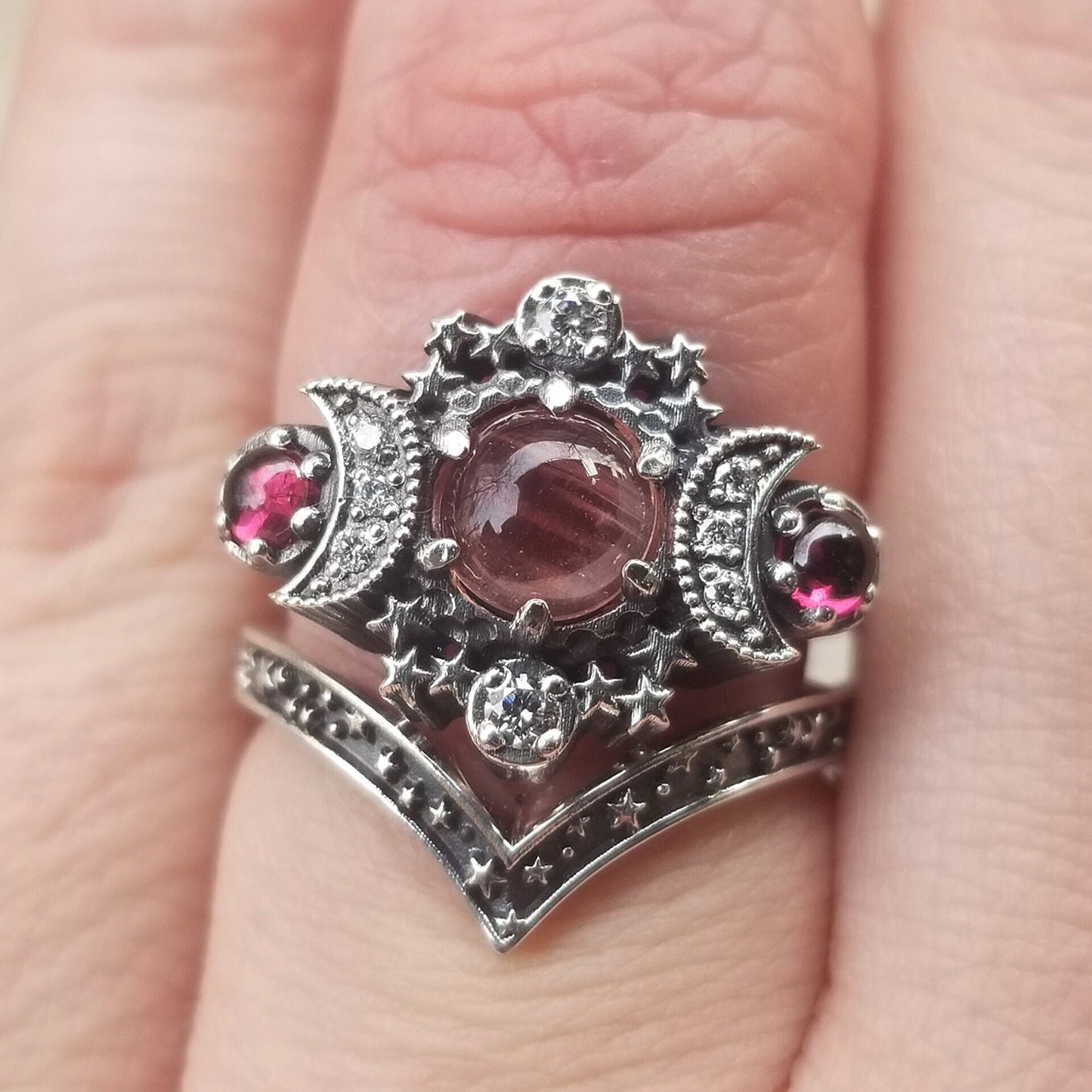 Ready to Ship Size 4 - 6 - Oregon Sunstone & Rhodolite Garnet Cosmos Ring with Diamonds and Stardust Chevron - Sterling Silver